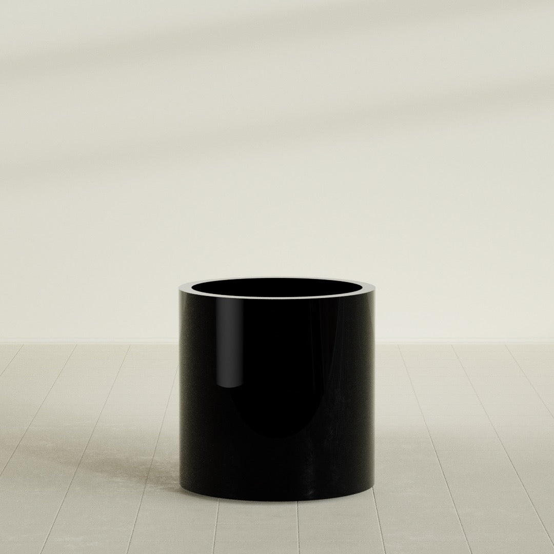 Rio Grande Medium Round Fiberglass Planter - 22 in x 22 in x 22 in - Gloss Black - Gloss Black,22 in x 22 in x 22 in