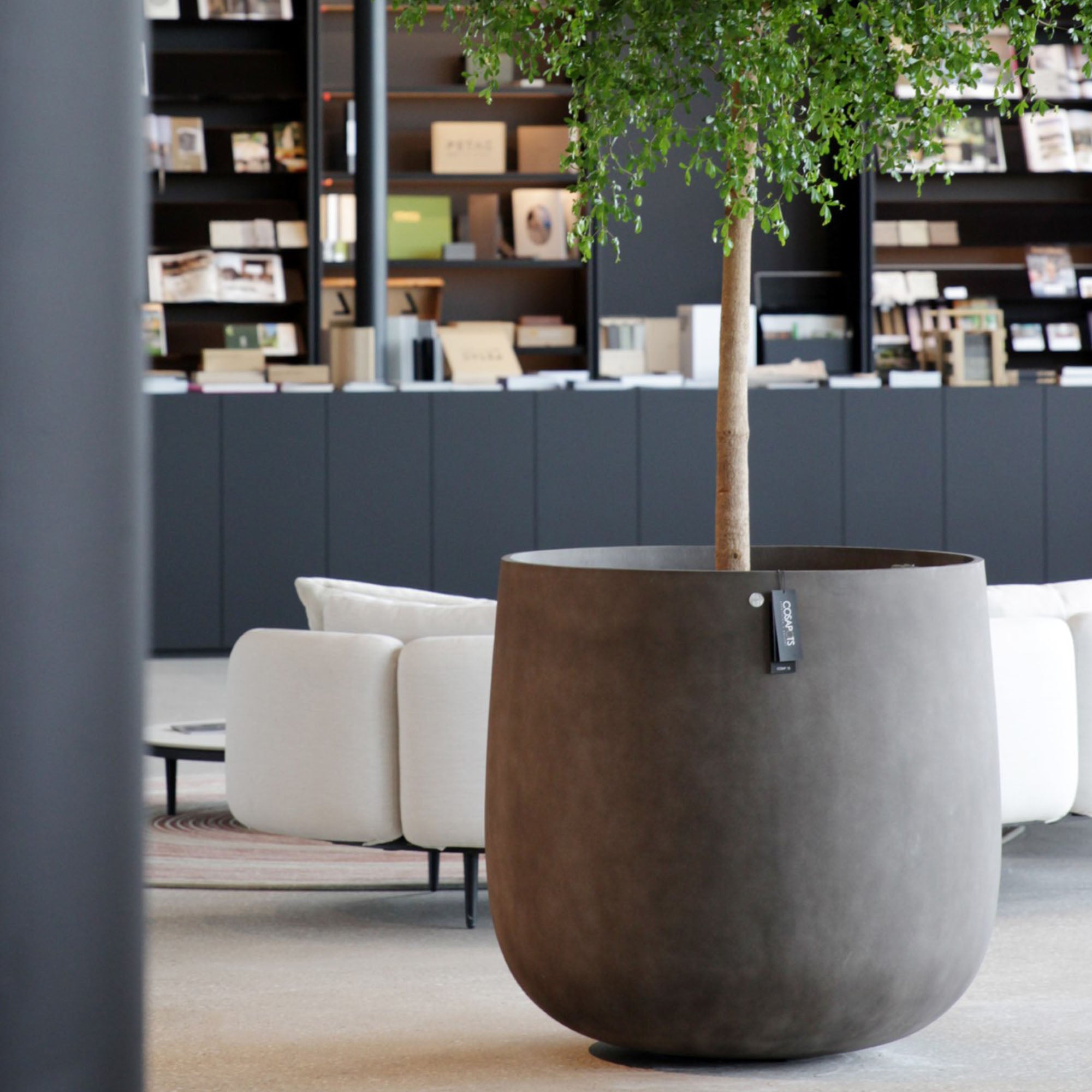 Mondo Large Planter – Brown Stone Finish – Fiberglass Indoor/Outdoor and Weather-Resistant Round Planter (26" D x 24" H Exterior, 24.6" D x 24" H Interior) - Brown Stone,26 in x 26 in x 24 in