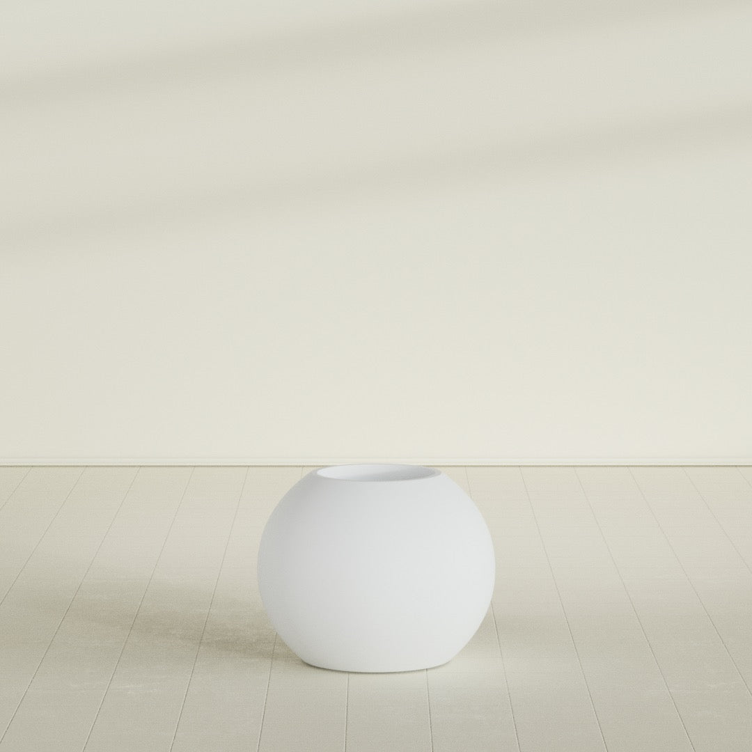 Globe Medium Sphere Fiberglass Planter - 24 in x 24 in x 19 in - Gloss White - Gloss White,24 in x 24 in x 20 in