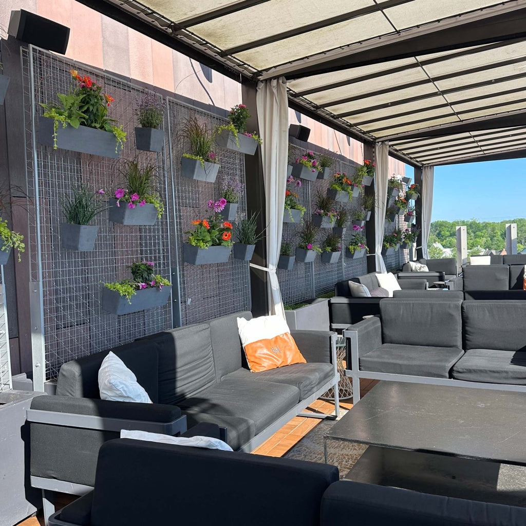 Manhattan Wall - 13.8in x 6.8in x 6in