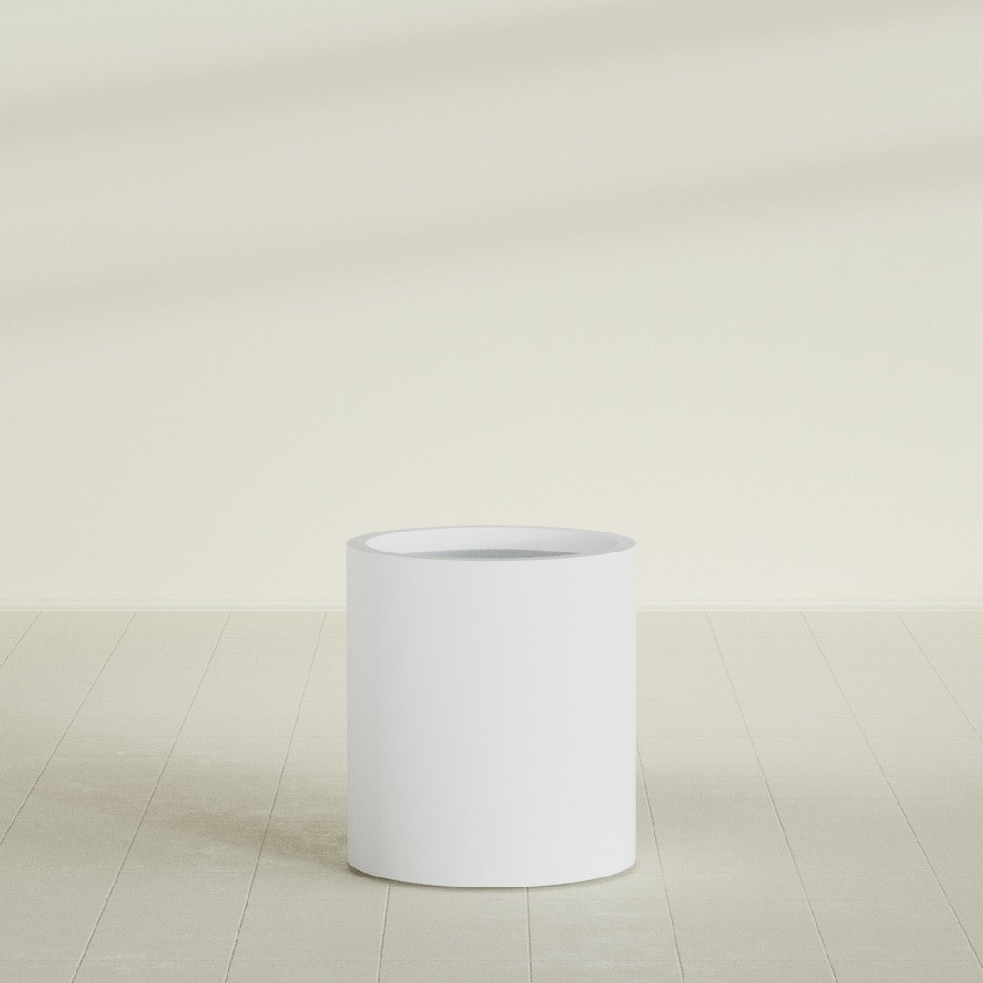 Rio Grande Medium Round Fiberglass Planter - 18 in x 18 in x 20 in - Gloss White - Gloss White,18 in x 18 in x 20 in